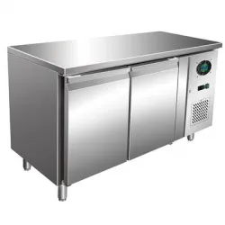 Стол морозильный Viatto GN2100BT – купить в RuOborudovanie.ru с доставкой до двери Купить стол морозильный viatto gn2100bt – цена от завода, доставка до двери | RuOborudovanie.ru