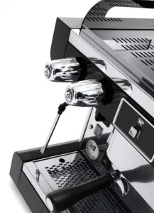 Кофемашина Astoria Sae/2 Pratic Avant Xtra красный C.M.A. – купить в Краснодаре по цене завода