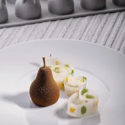 Купить форма силиконовая "gourmand груша" d43мм h55мм, 46мл, 15 ячеек gg037s в Краснодаре – цена завода, доставка до двери | RuOborudovanie.ru