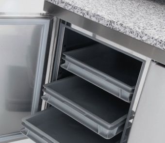 Стол для пиццы c 2 дверьми для формата 60*40 см Coreco MR80150P – купить по цене завода