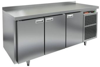 Стол охлаждаемый Hicold GN 111/BT (-10-18), 3 двери, 1835х700х850 – купить в Краснодаре по цене завода