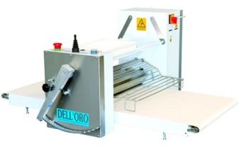 Тестораскатка Dell'Oro F423 настольная с моторизованным конвейером 50х105см – купить в Краснодаре по цене завода